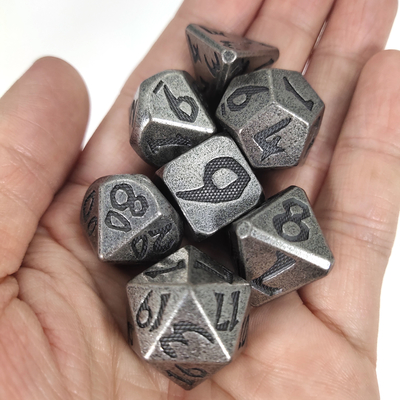 Mini juego de dados poliédricos de latón metálico, juego de dados de cobre, Manual de dados para juegos