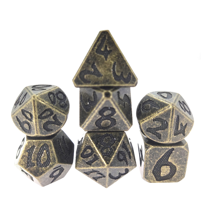 Juego de dados negros de cobre con bordes afilados limpios inodoro para colección poliédrica