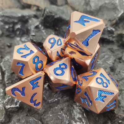 Polihédrico el OEM del sistema de los dados del RPG del arreglo para requisitos particulares de los dados azules filo el oro del cinc de los dados del RPG