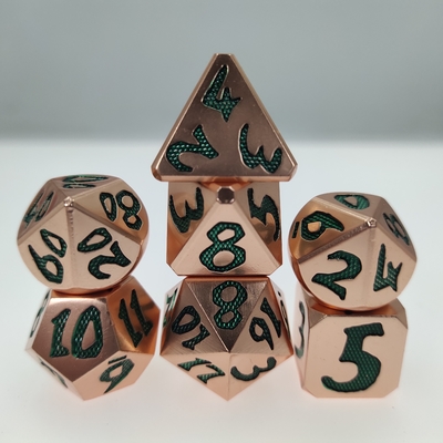 Juego de dados poliédricos hechos a mano con borde afilado, manos especiales de Metal de alta calidad que se sienten verdes para juego rpg