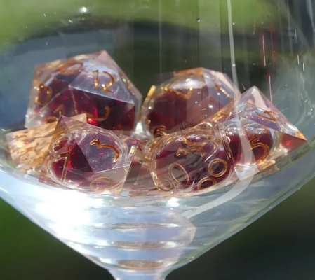Juego de RPG Blood Dice Set Rojo Líquido Core Dice Resina Dragón Y Dungeon