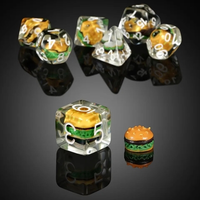 Conjunto de dados DND poliédrico personalizado para juegos de hamburguesas