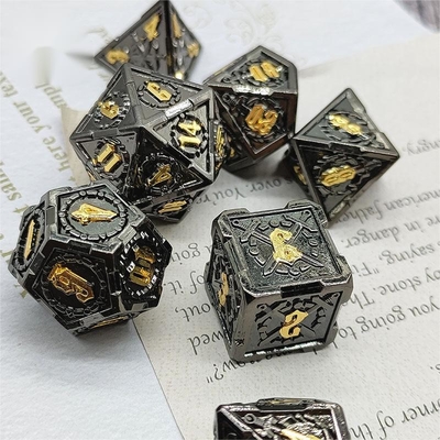 Espada Metal RPG dados mano pulida Cruzu mazmorra y largo DND #
