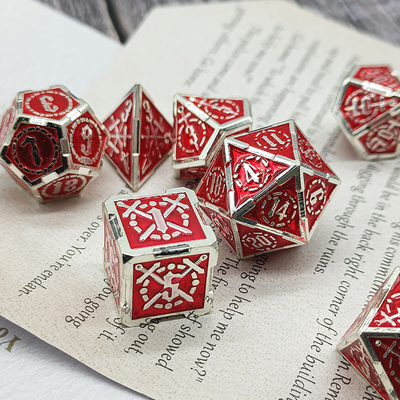 Espada Metal RPG dados mano pulida Cruzu mazmorra y largo DND #