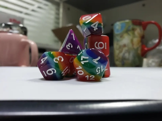 7 capas Arco iris hecha a mano Resina Dado Crusson Y mazmorra DND#RPG