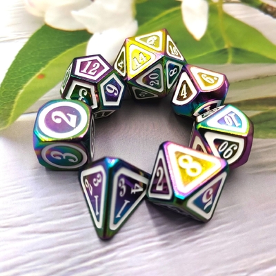 Conjunto de dados de metal coloridos de espada eléctrica Dragón y mazmorra