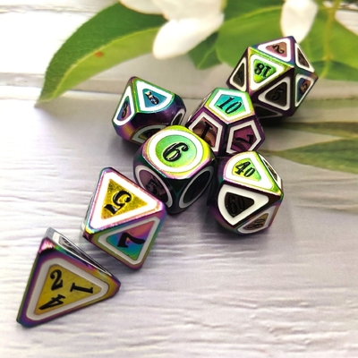 Conjunto de dados de metal coloridos de espada eléctrica Dragón y mazmorra