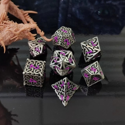 Interrelacionado Hollow DND RPG Metal Dice Dragon y juego de mesa de la ciudad subterránea