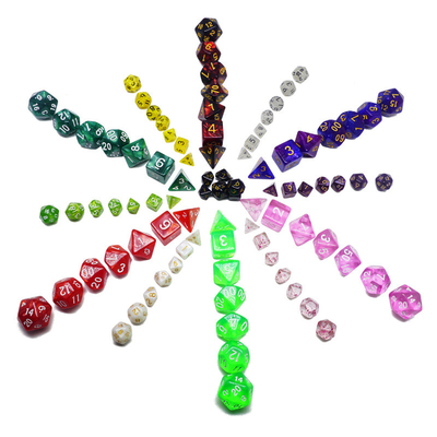 Conjunto de dados de juego de escritorio de mini resina de color caramelo