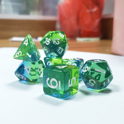 El juego de dados de la menta verde cristal resina natural multifacético juego de mesa Dragon and Dungeon