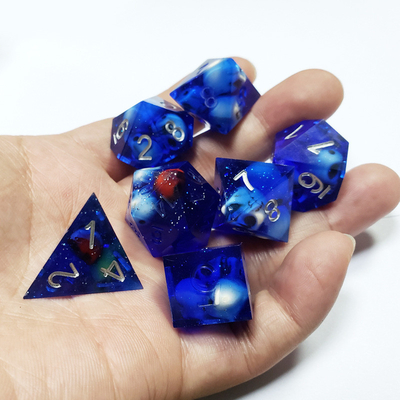 Blue Crystal Skull Resin Boarding Dice Set Dragón y mazmorra