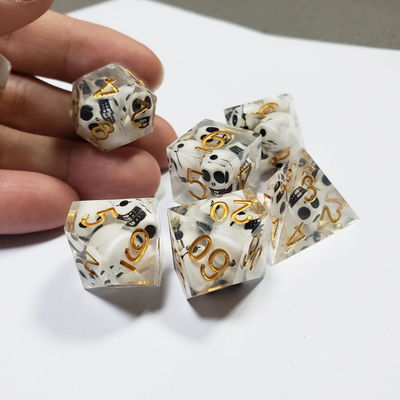 Color transparente Resina de la Calavera de Cristal juego de dados Dragón y mazmorra