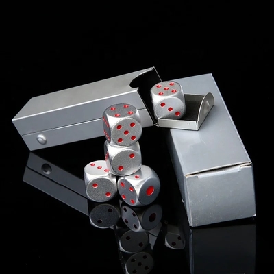 El juego de azar de aleación de aluminio color portable de aluminio redondeado en la esquina casino KTV juego de azar personalizado juego de dados de tallado