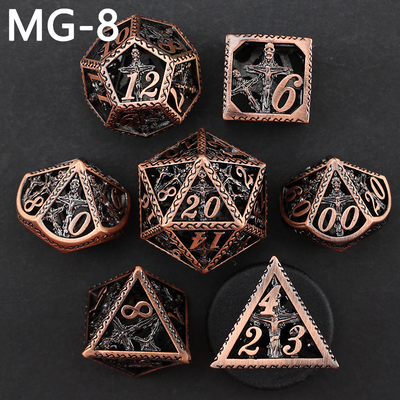 Conjunto de dados metálicos huecos poliedro personalizado de dados dragón y juego de mesa de dados de dragón