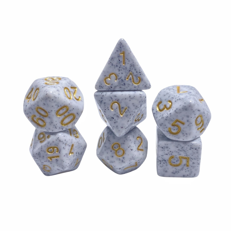 Fuente de oro manchas de oro mineral mineral resina personaje jugando juego de mesa juego de dados dnd