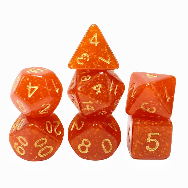 Oro brillante en polvo de resina naranja personaje jugando juego de mesa juego de dados dnd